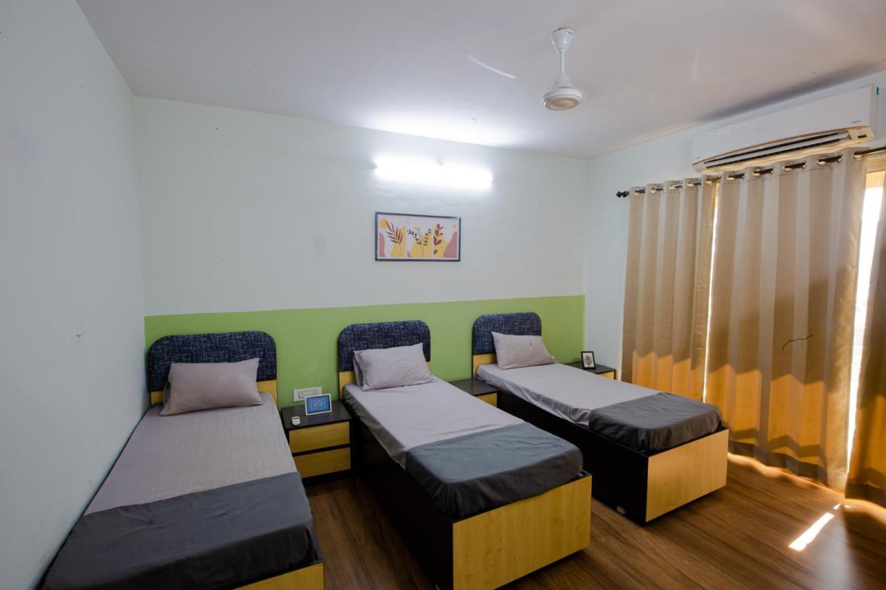 Covie Kharghar 200 Hostel Νάβι Μουμπάι Εξωτερικό φωτογραφία